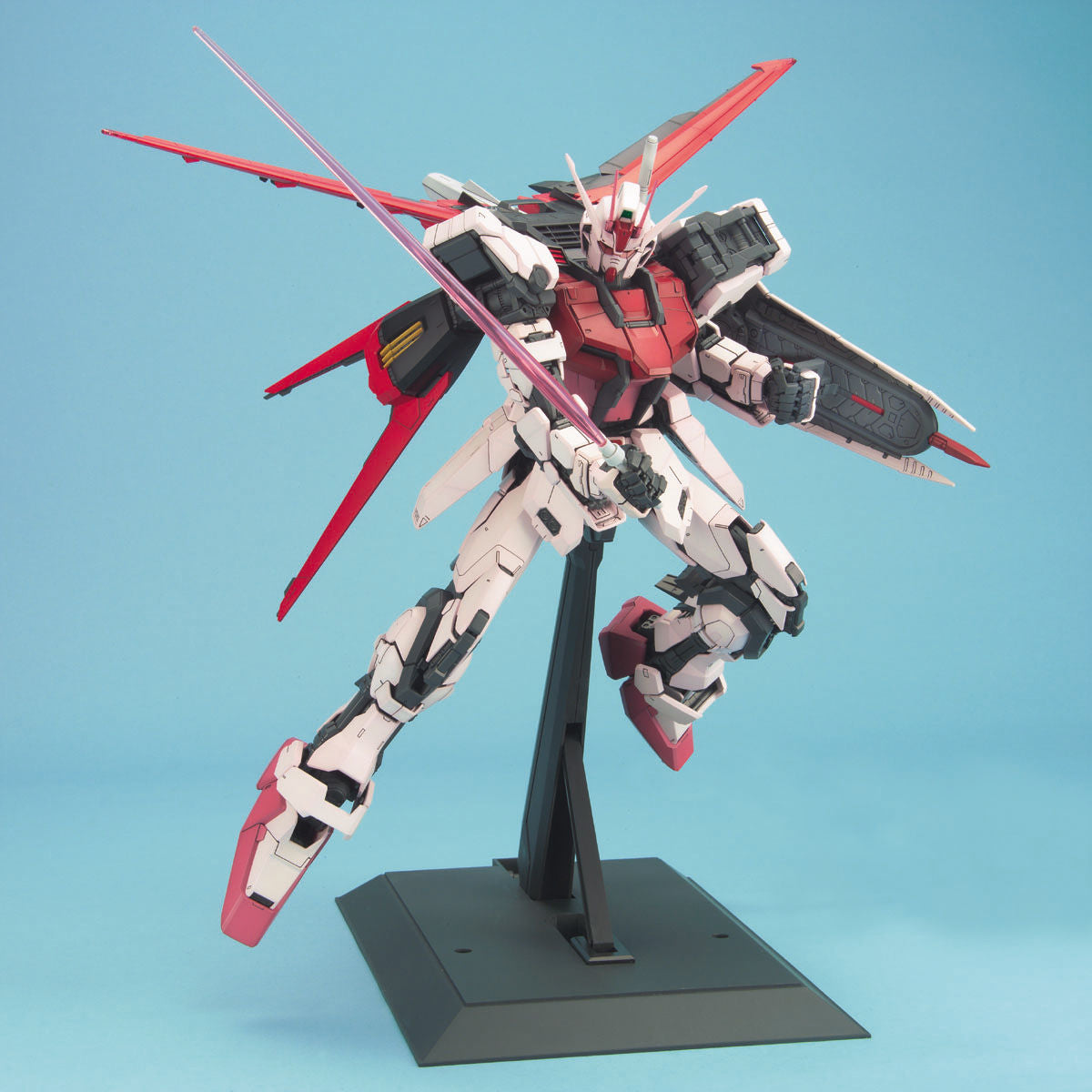 PG 1/60 Aile Strike Rouge + Skygrasper